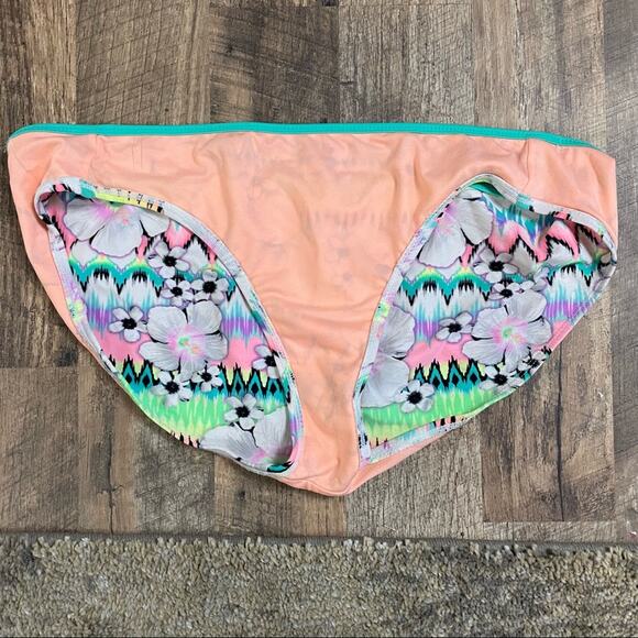 OP bikini floral bottoms solid lace front top - Picture 4 of 13